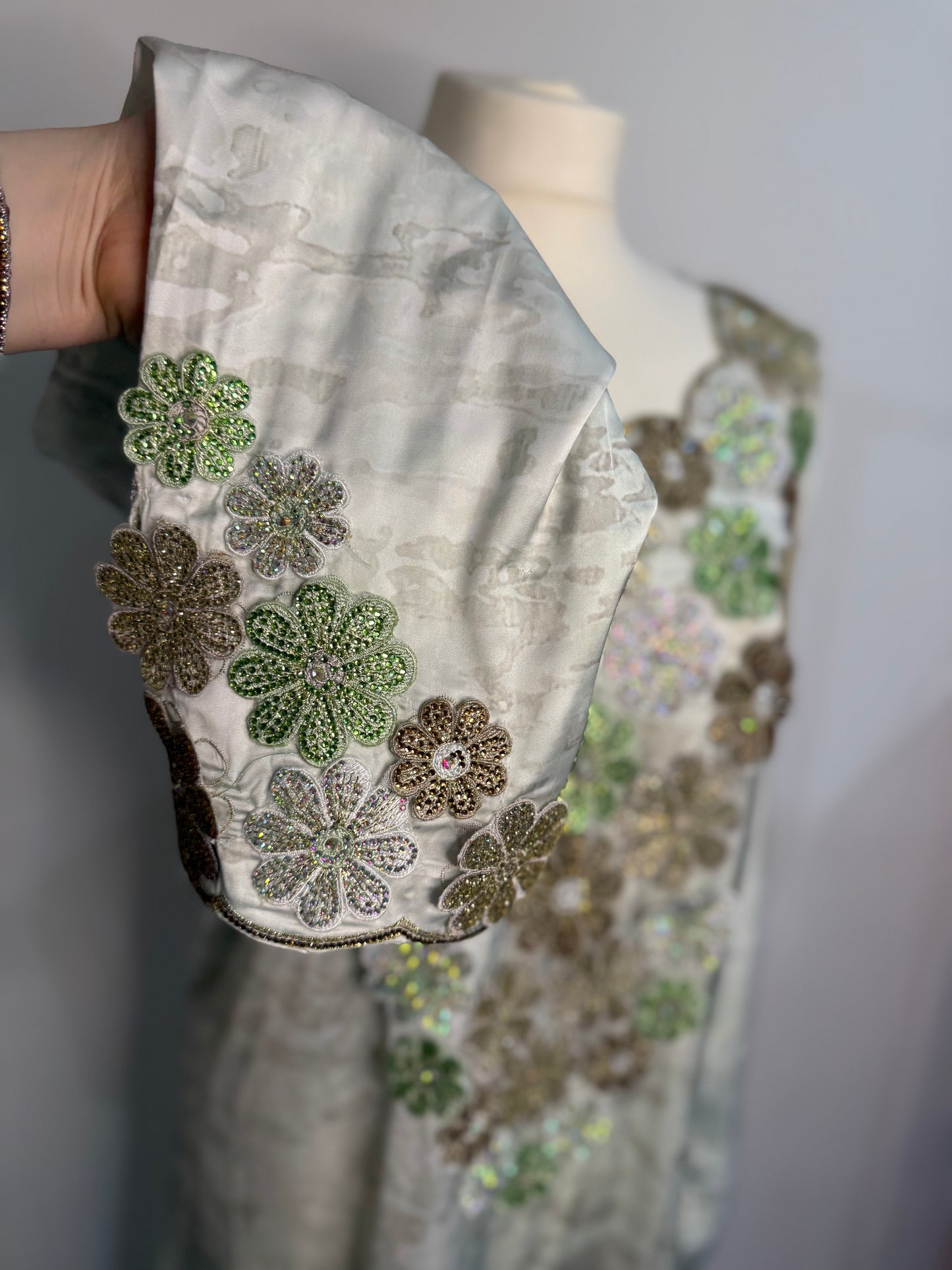 Corset flower