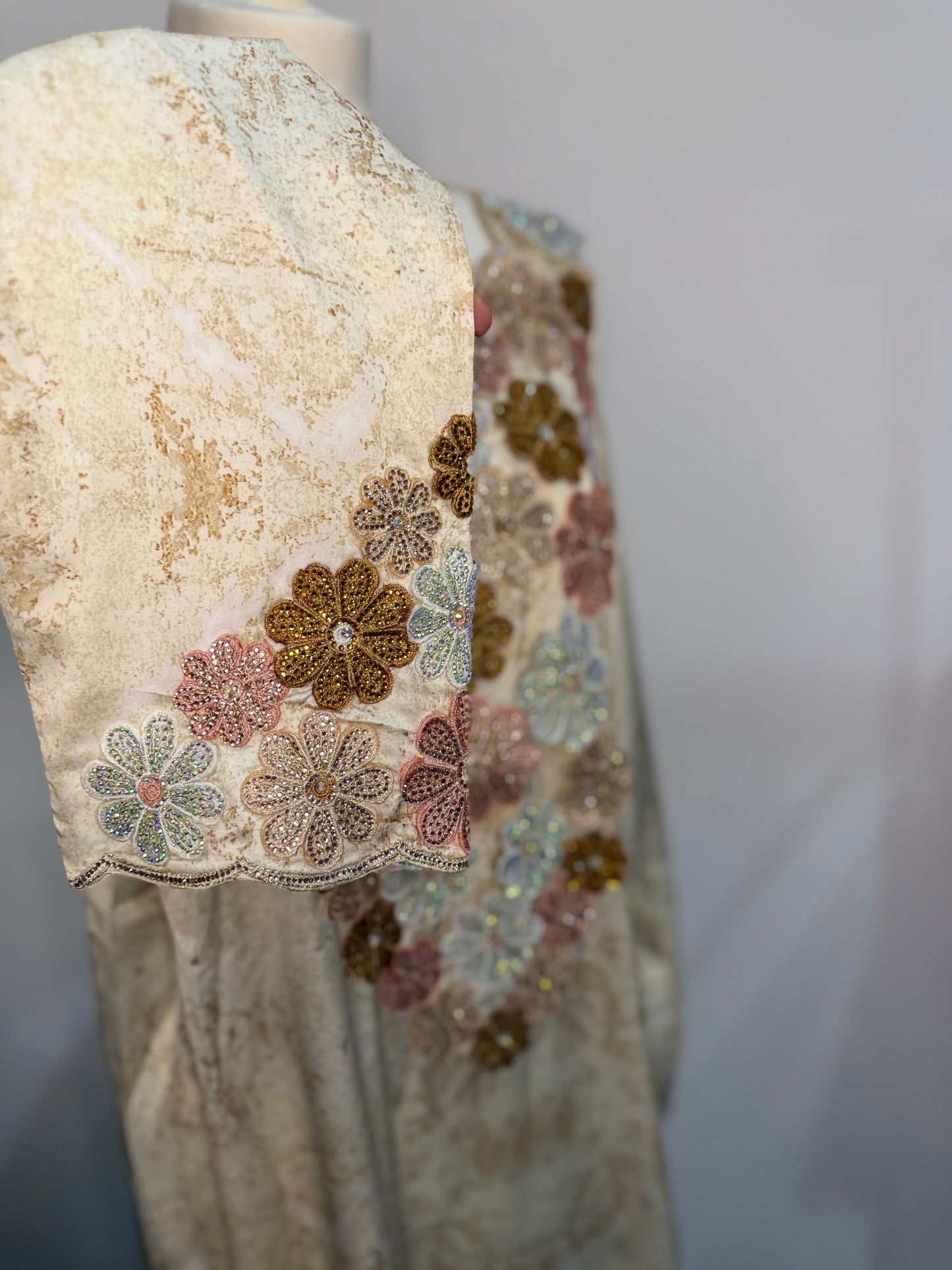 Corset flower